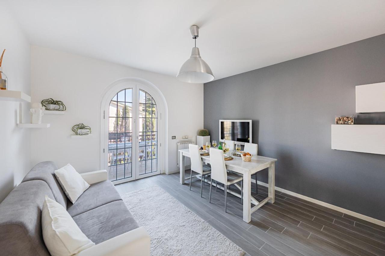 Appartamento Mazzini P1-25 By Wonderful Italy Sirmione Exteriér fotografie